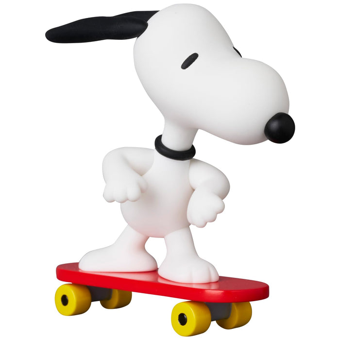 Medicom Toy UDF No.824 Peanuts Series 17 Skateboard Snoopy Figure- Japan Figure Store - #1 Bring To You The Best Japanese Goods