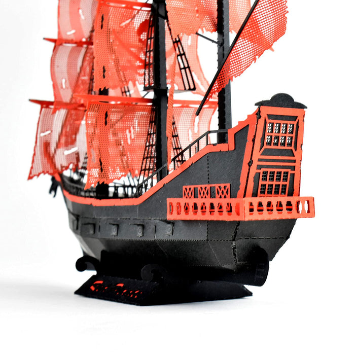 KAWADA Pn-148 Papernano Red Pirate Ship