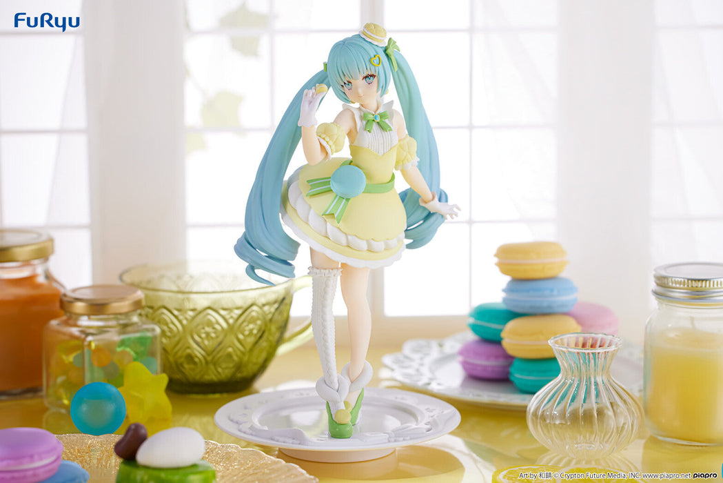 Furyu Piapro Hatsune Miku Sweet Sweets Citron Macaron Ver. Figurine