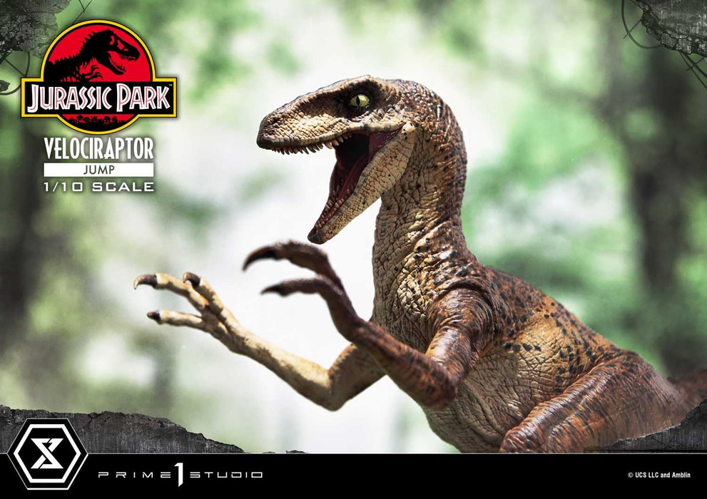 Prime 1 Studio Jurassic Park Velociraptor Jump Collectible Figure