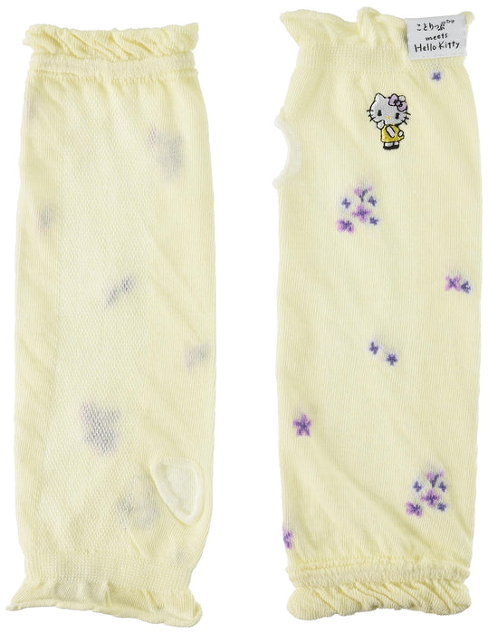 Sanrio Women's Cream Socks 41: Comfortable Everyday Wear (3713238)