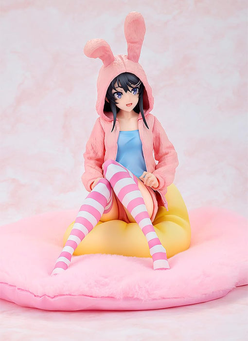 Kadokawa Seishun Buta Yarou Sakurajima Mai 1/7 Hoodie Look Rabbit Ears Ver. Figure