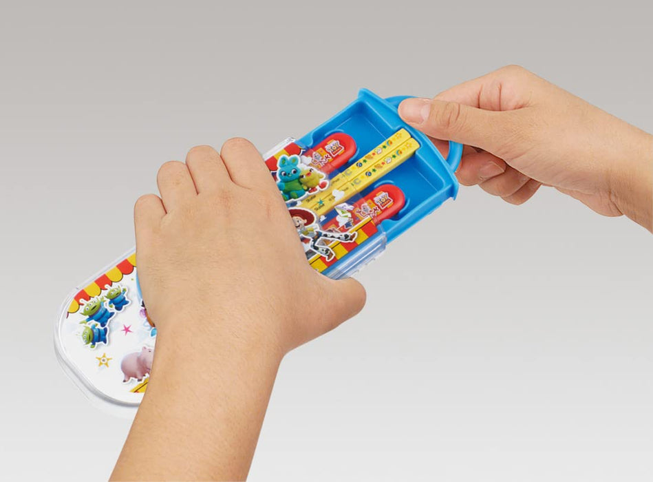 Skater Toy Story Trio-Set Lunchbox für Kinder mit Essstäbchen, Löffel und Gabel – Hergestellt in Japan