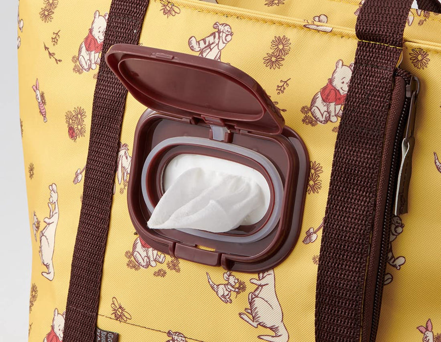 Skater Disney Winnie The Pooh Cooler Bag with Wet Tissue Pocket Kclbp1-A