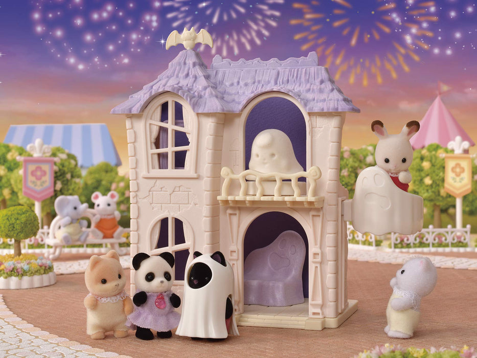 Maison hantée passionnante du parc d'attractions Sylvanian Families d'Epoch, jouet à partir de 3 ans