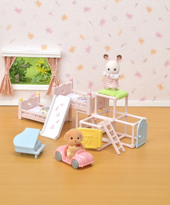 Epoch Sylvanian Families Smiling Baby Furniture Set SE-193 for Ages 3 and Up