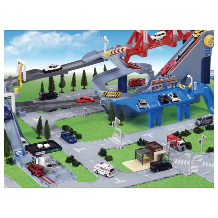 Takara Tomy Tomica Town Toll Booth Minicar Toy for Ages 3+ - Fun Playset