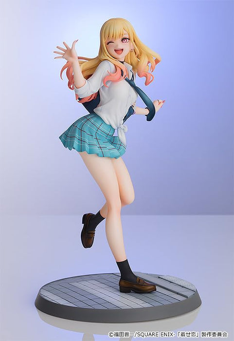 Max Factory That Dress-Up Doll Falls In Love Marin 1/7 Scale Painted Figure