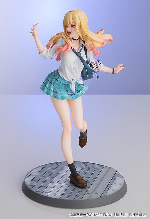 Max Factory That Dress-Up Doll Falls In Love Marin 1/7 Scale Painted Figure