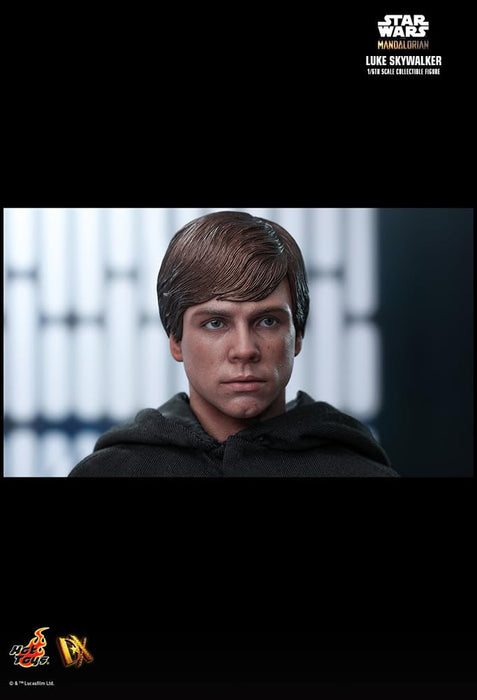 Hot Toys TV Masterpiece DX Mandalorian Luke Skywalker 1/6 Scale Figure Black