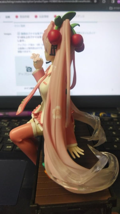 Furyu Vocaloid Hatsune Miku Noodle Stopper Figure Sakura Miku 2024 Version