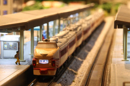 Rokuhan Z Gauge Jnr 485 Series Early Model 'Hibari' 6-Car Basic Set Train Black 481- Japan Figure Store - #1 Bring To You The Best Japanese Goods