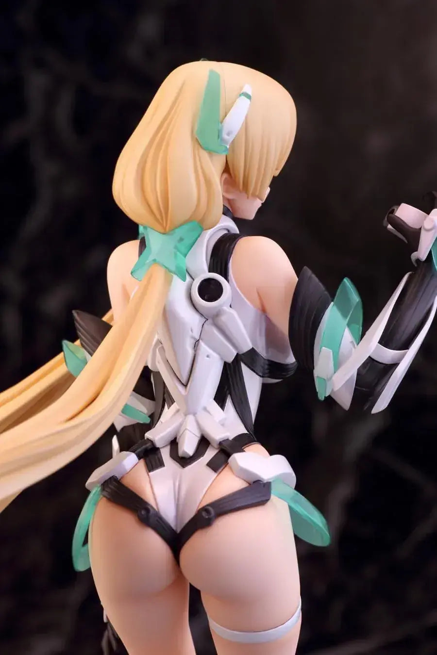 Alphamax Angela Balzak 18 Scale PVC Figure