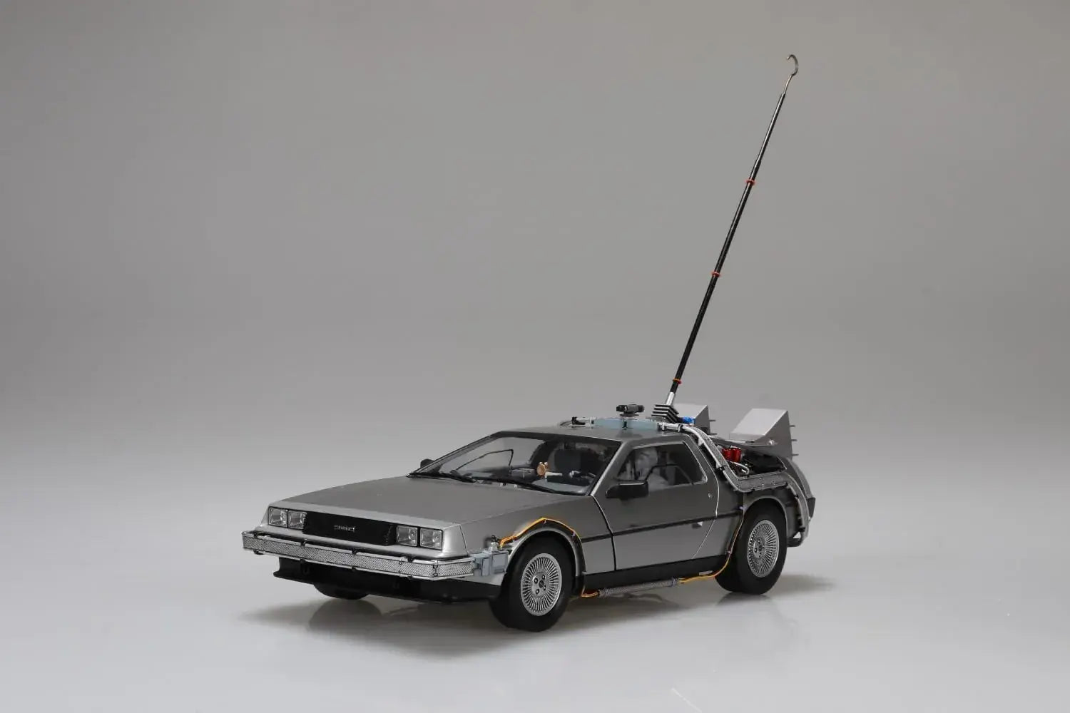 Aoshima Back to the Future Time Machine Plastic Model Kit