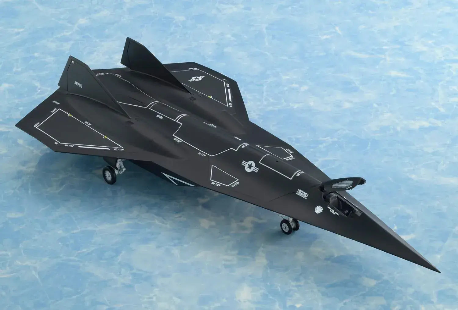 BellFine Top Gun Maverick Dark Star 172 Scale Plastic Model