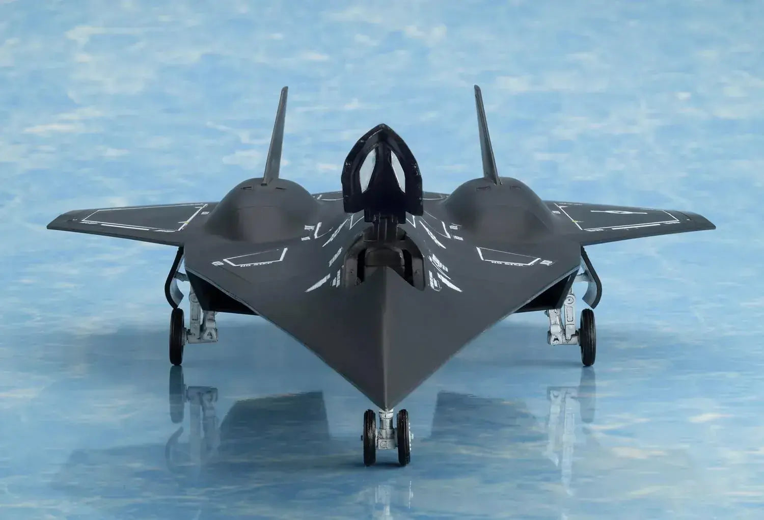 BellFine Top Gun Maverick Dark Star 172 Scale Plastic Model