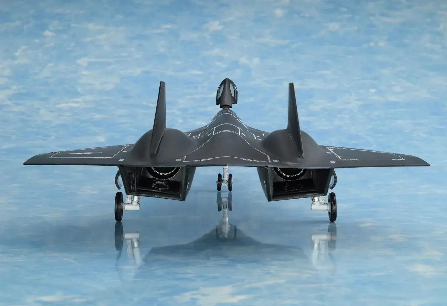 BellFine Top Gun Maverick Dark Star 172 Scale Plastic Model
