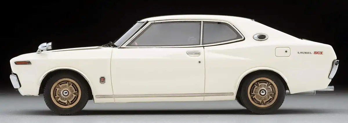 Tomytec Ignition Model Nissan Laurel Ht 2000Sgx White 1/43 Scale Finished Product- Japan Figure Store - #1 Bring To You The Best Japanese Goods