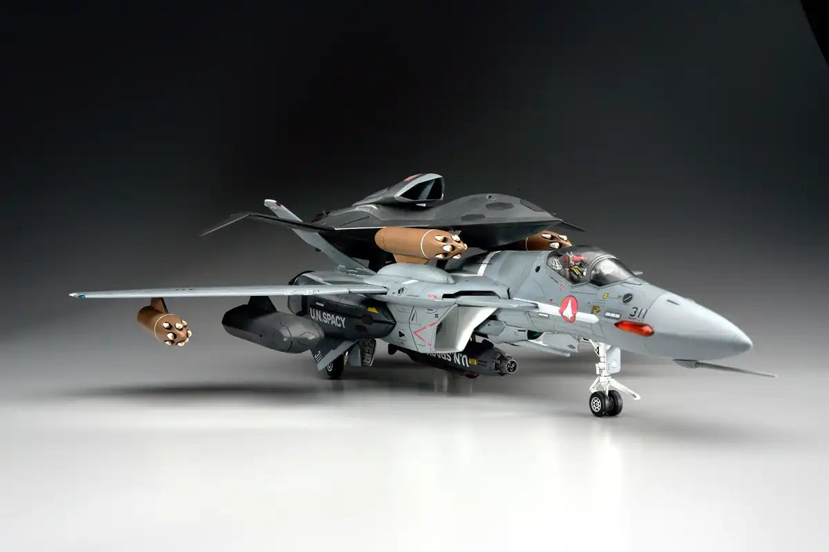 HASEGAWA 65777 Vf-0A/S W/ Ghost 'Macross Zero' 1/72 Scale Kit- Japan Figure Store - #1 Bring To You The Best Japanese Goods