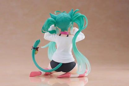 Taito Hatsune Miku Desktop Cute Cat Ears Figure 13cm