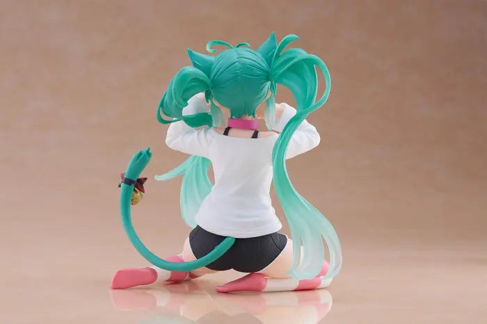 Taito Hatsune Miku Desktop Cute Cat Ears Figure 13cm