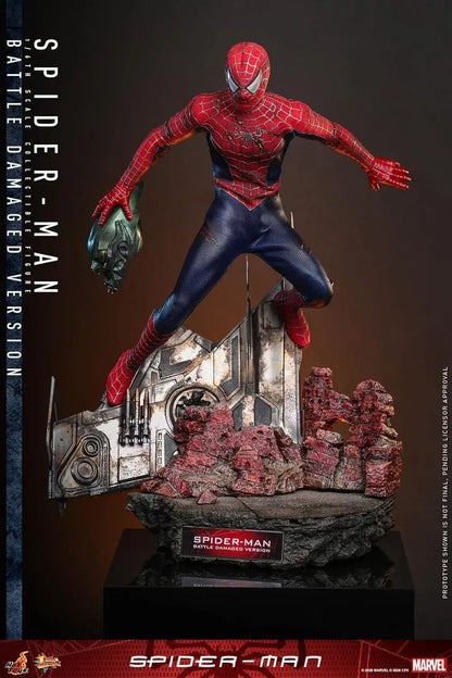 Hot Toys Spider Man Battle Damaged 1 6 Scale Figure