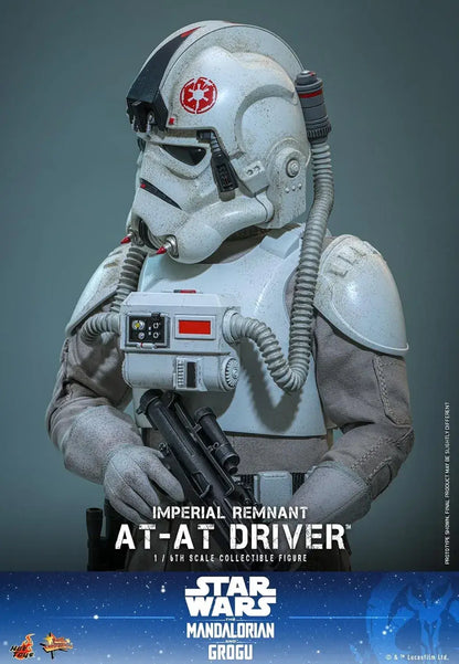 Hot Toys Star Wars Mandalorian Grogu AT AT Driver Figure