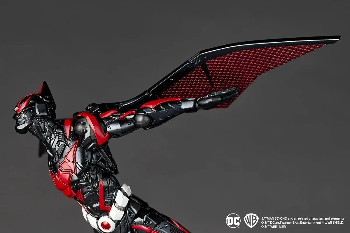Kaiyodo Revoltech Amazing Yamaguchi Batman Beyond Action Figure