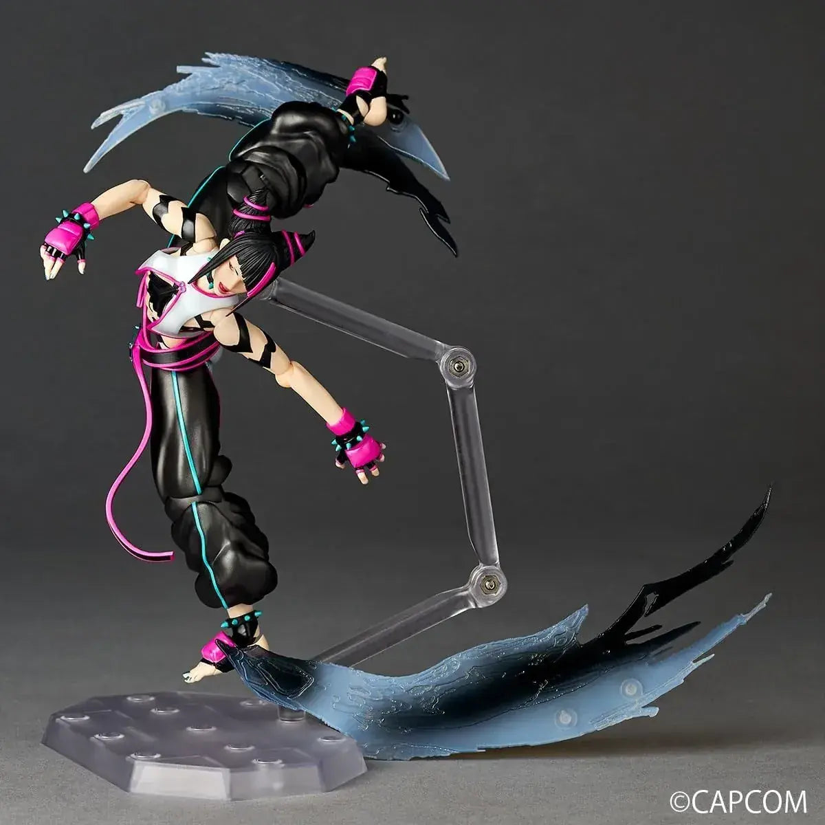 Kaiyodo Revoltech Street Fighter 6 Juri Action Figure