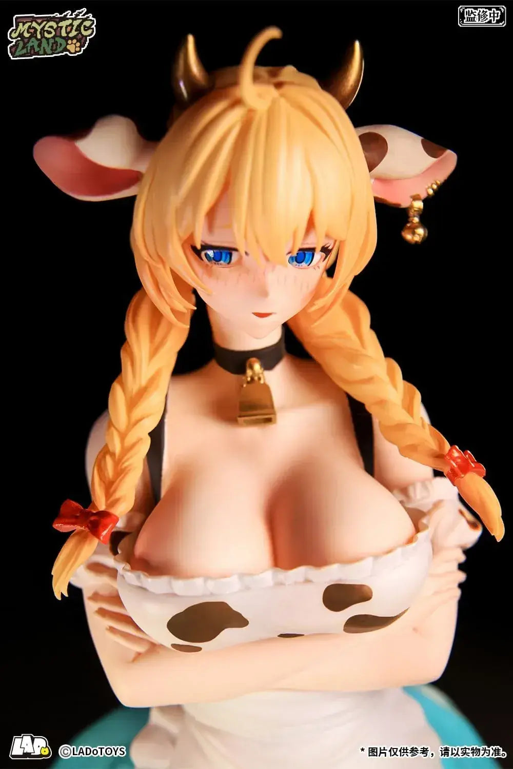 Lado Toys Daisy Taurus Waitress 112 Scale PVC Figure