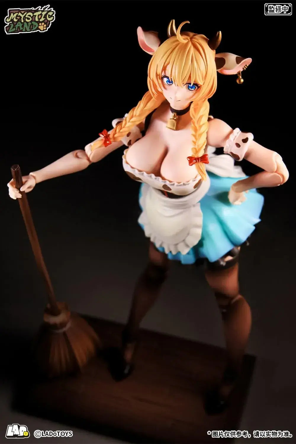 Lado Toys Daisy Taurus Waitress 112 Scale PVC Figure