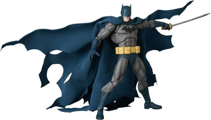 Medicom Toy MAFEX Batman Damage Version Action Figure