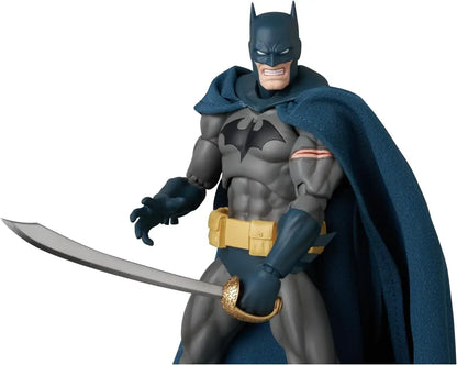 Medicom Toy MAFEX Batman Damage Version Action Figure