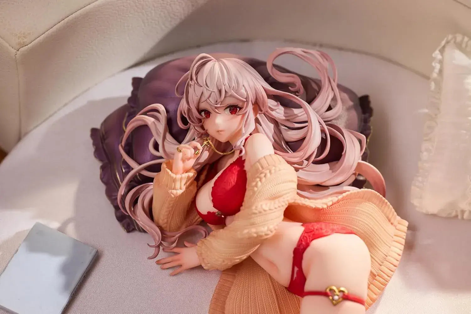 Plum Makia 17 Scale PVC Painted Figure