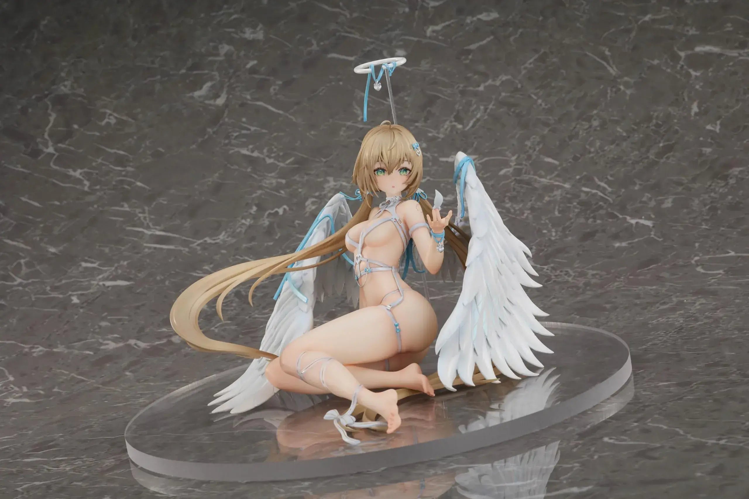 Pure Momoko Chan 16 Scale PVC ABS Painted Figure