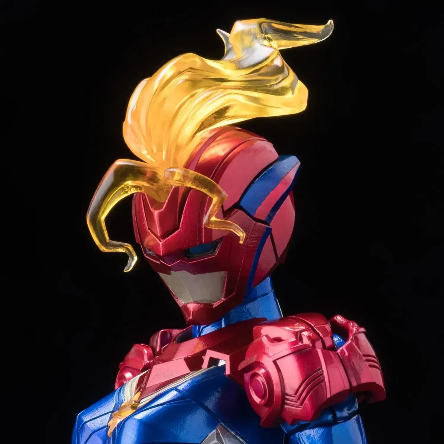 Sentinel Fighting Armor Captain Marvel Diecast PVC ABS Figure