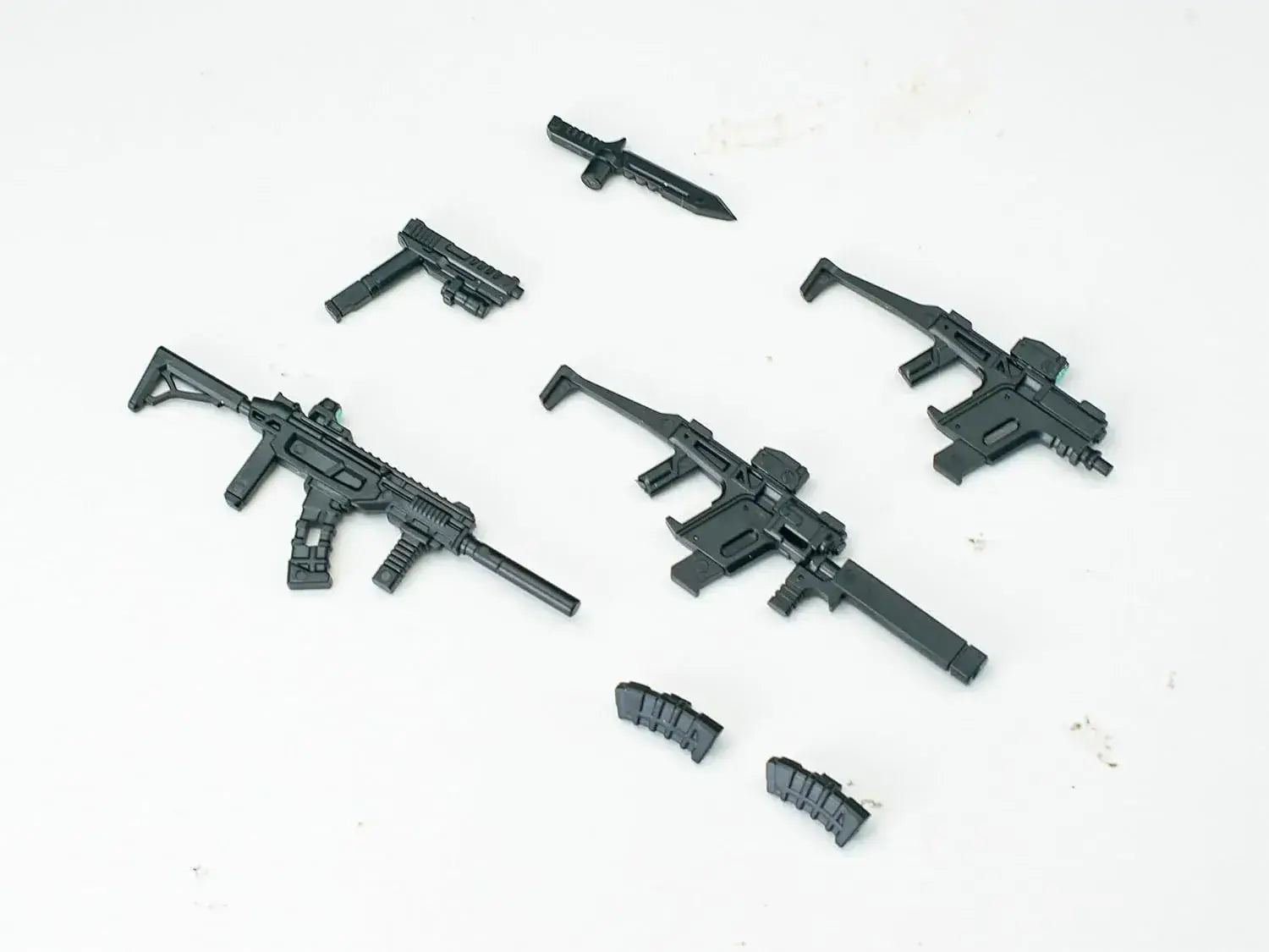 Sheik Mainland Fenrir 118 Scale ABS Plastic Model Kit Black