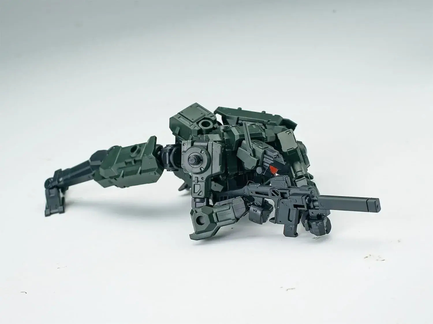 Sheik Mainland Fenrir 118 Scale ABS Plastic Model Kit Green