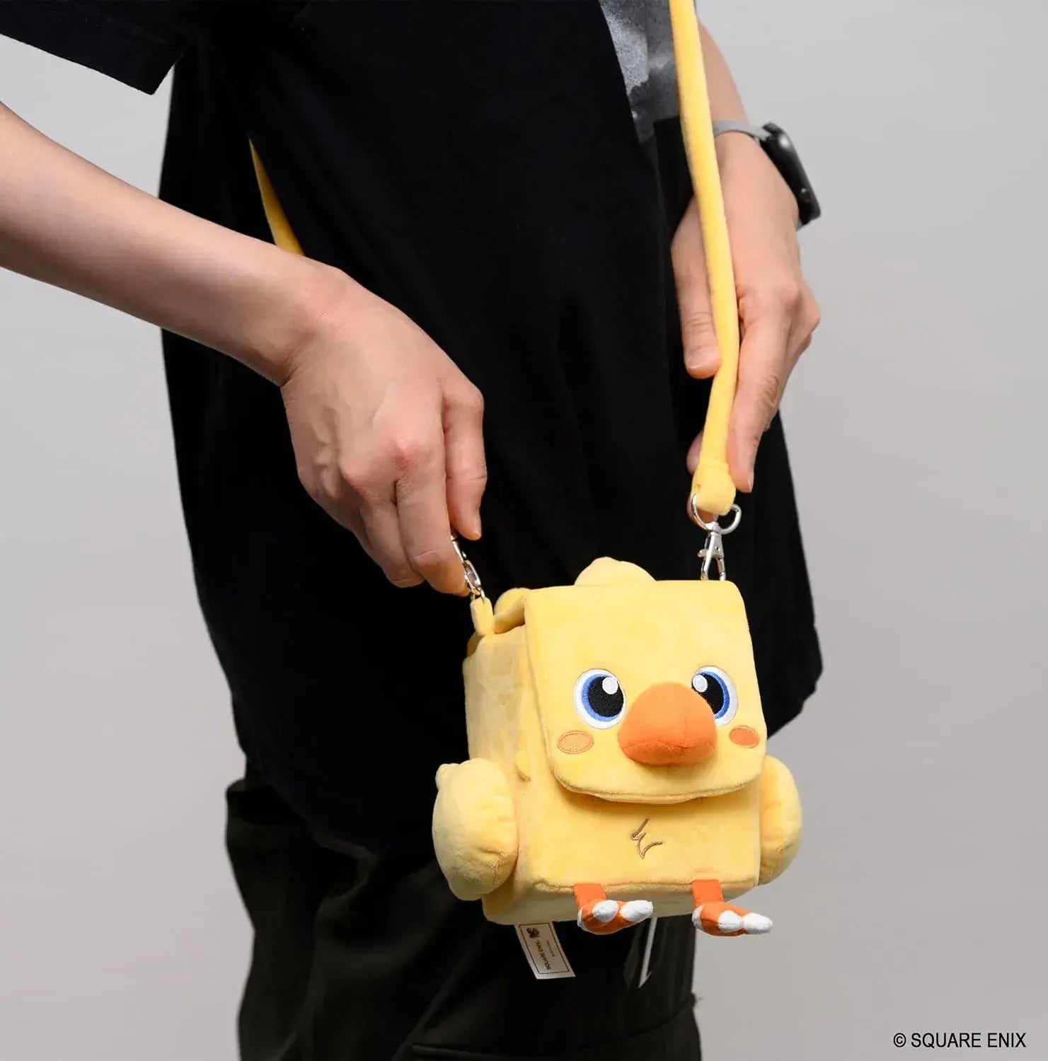 Square Enix Final Fantasy Fluffy Sling Deck Box Chocobo