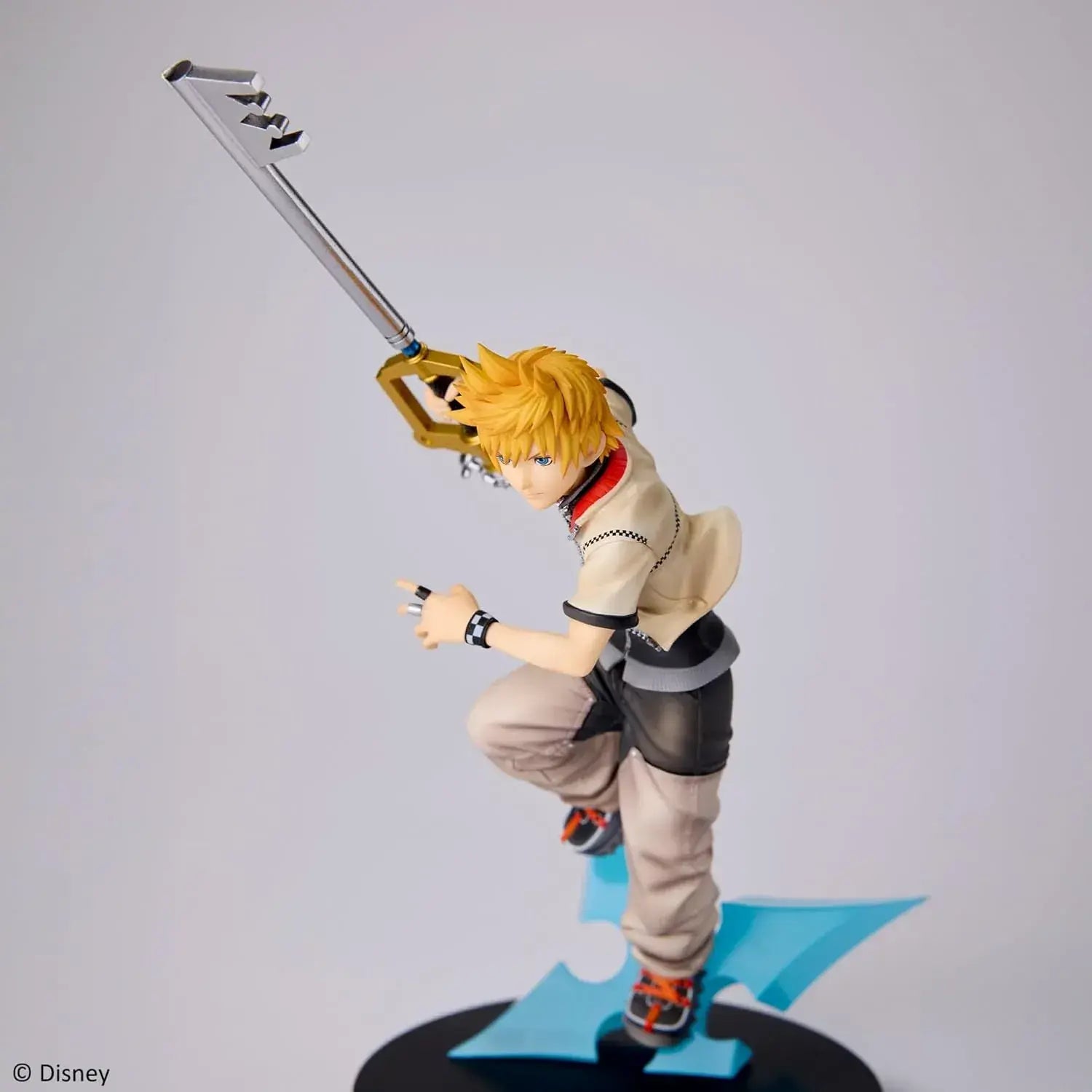Square Enix Kingdom Hearts II Form Ism Roxas Figure