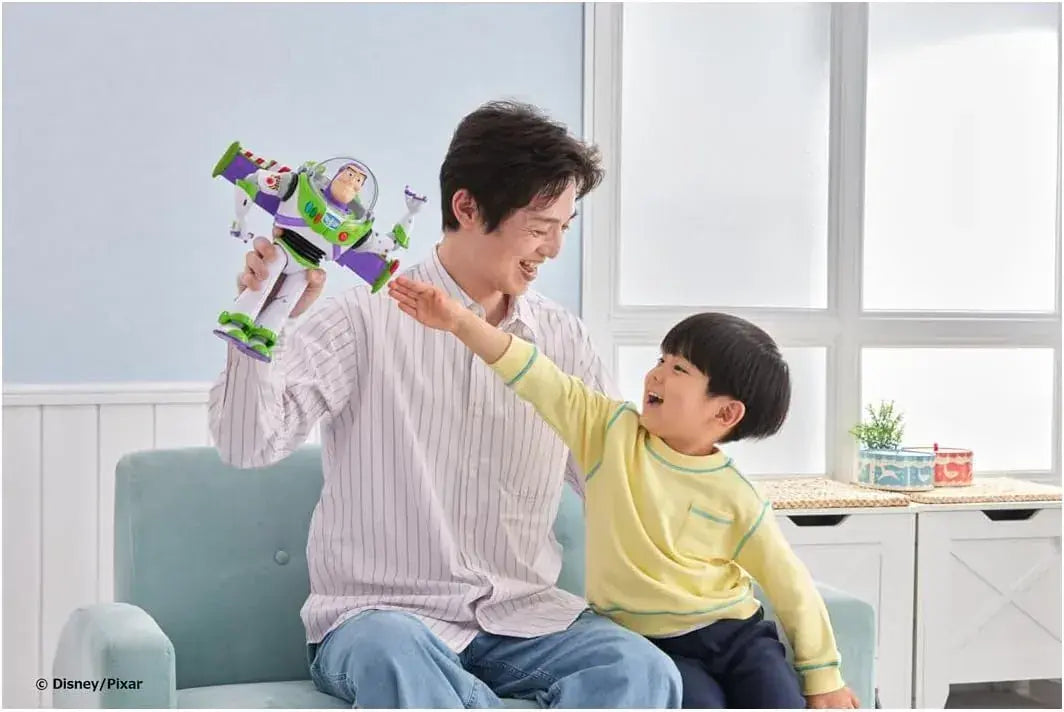 Takara Tomy Toy Story Buzz Lightyear Real Size Talking Figure