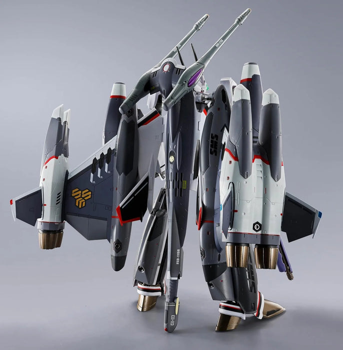 Tamashii Nations Macross Tornado Messiah Valkyrie DX Chogokin Figure