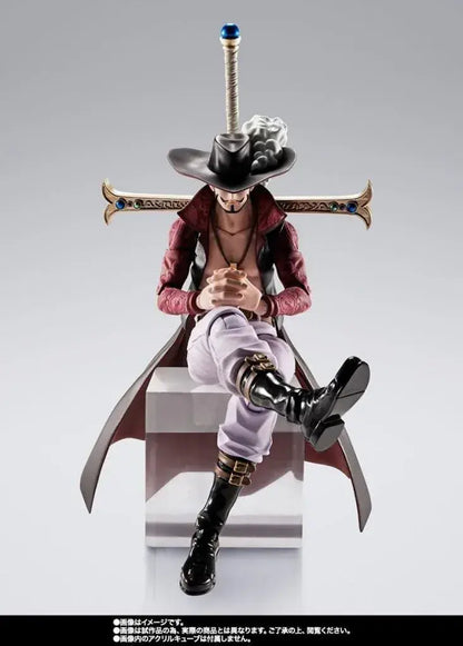 Tamashii Nations One Piece Dracule Mihawk Figure 6.5 in