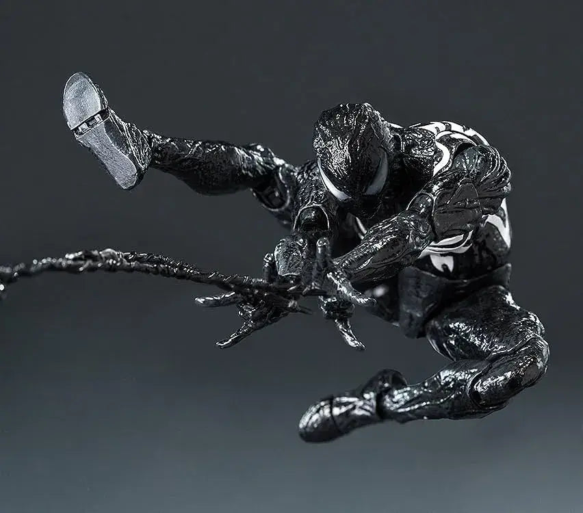 Threezero Marvels Spider Man 2 DLX Symbiote Suit Figure