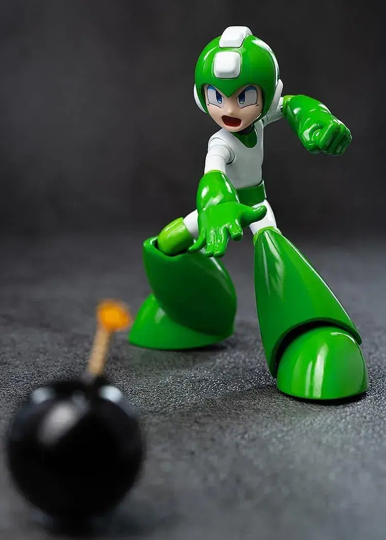 Threezero Mega Man MDLX Hyper Bomb Action Figure