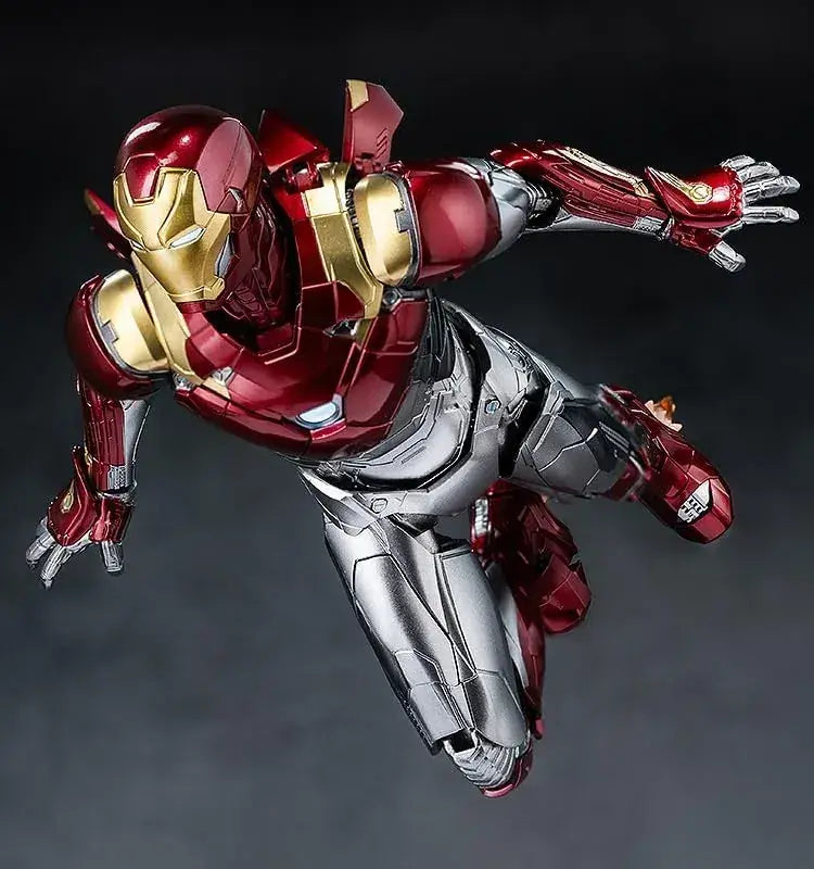 Threezero Spider Man Homecoming DLX Iron Man Mark 47 Figure