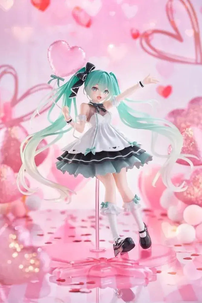 Thunder Tech Hatsune Miku Birthday 2025 AMP Party Ver Figure
