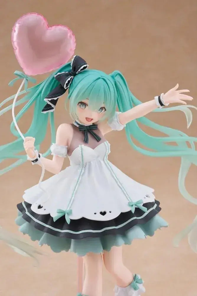 Thunder Tech Hatsune Miku Birthday 2025 AMP Party Ver Figure