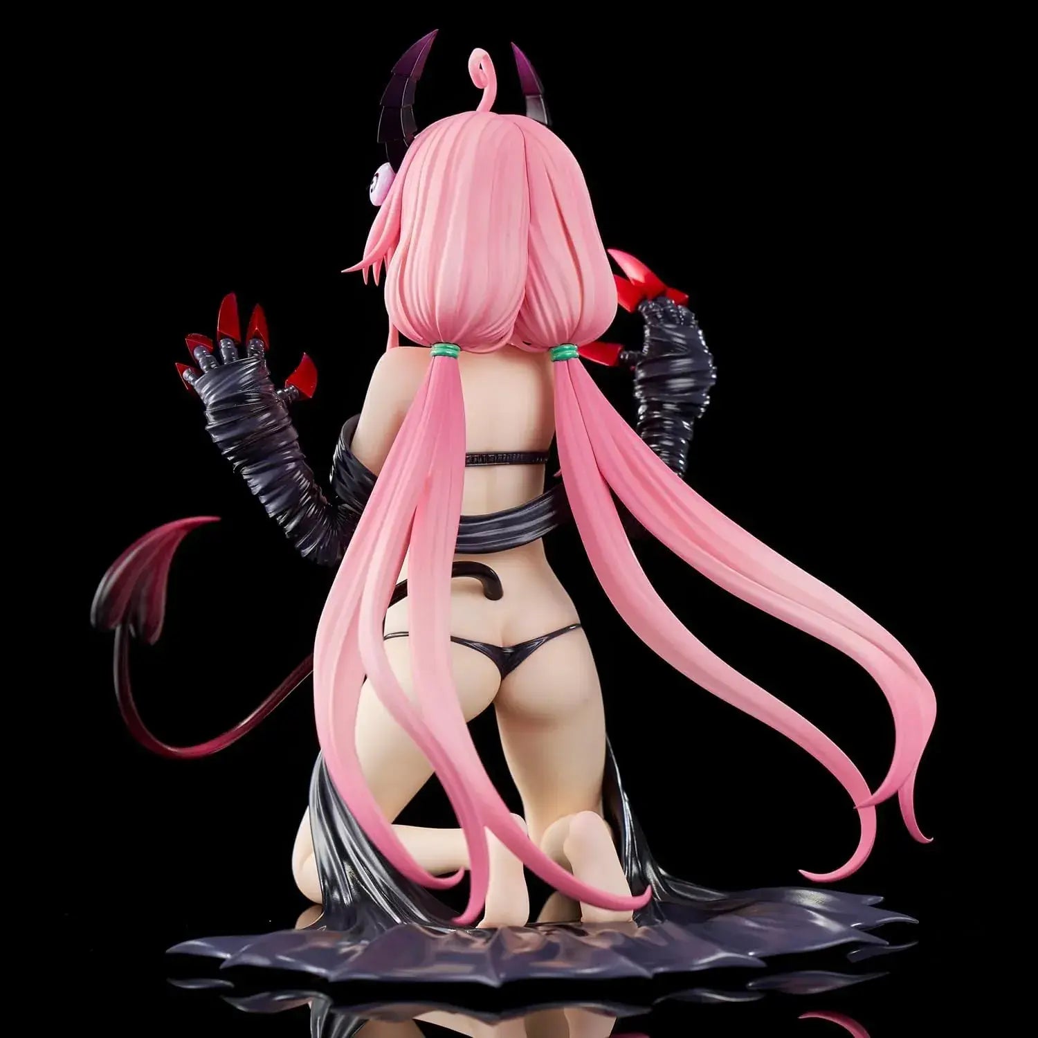 Union Creative Lara Satarin Devilk Figure 16 Scale PVC ABS