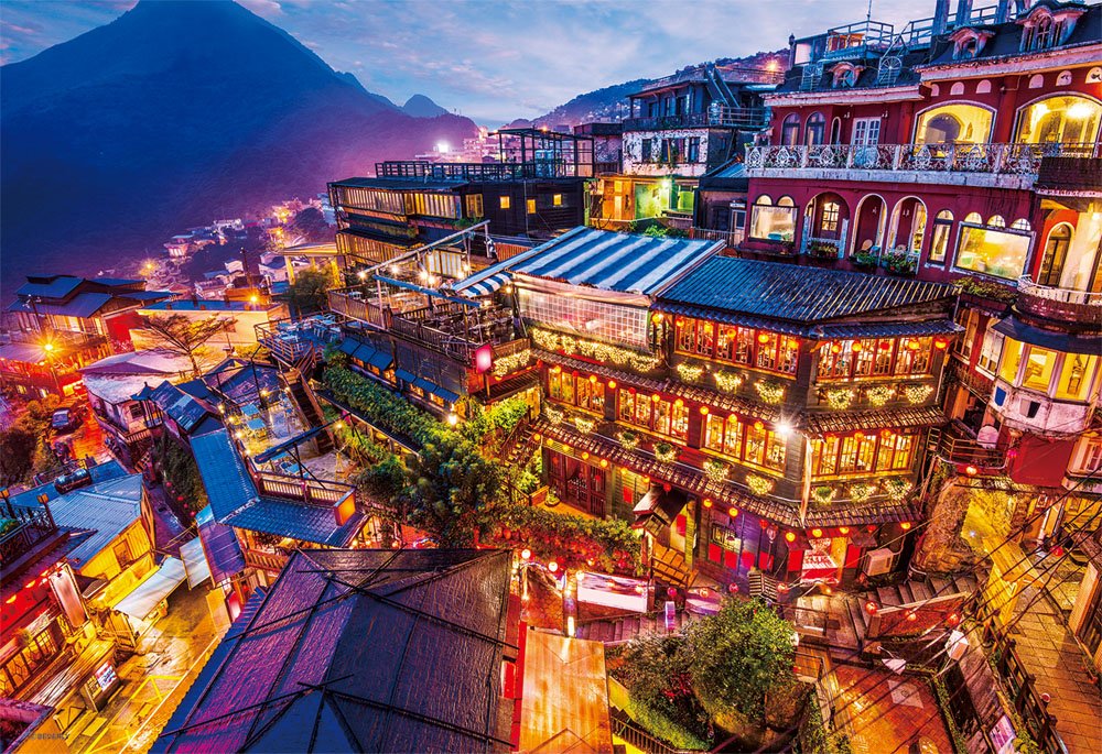 Beverly Jigsaw Puzzle 83-086 Glow In The Dark Evening Jiufen (300 Pieces) Scene Puzzle